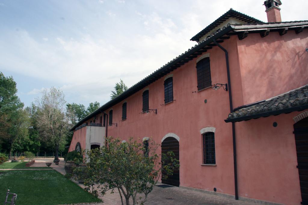 Agriturismo Il Molino Antico - 5 Girasoli Spoleto Exteriör bild