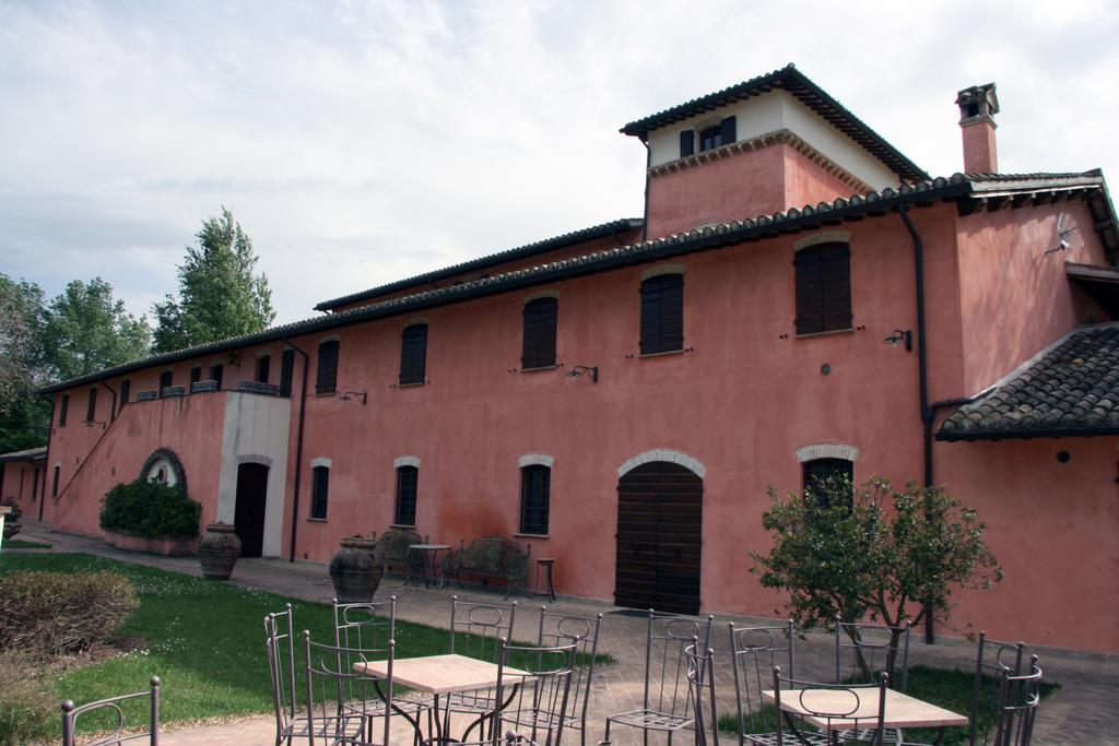 Agriturismo Il Molino Antico - 5 Girasoli Spoleto Exteriör bild